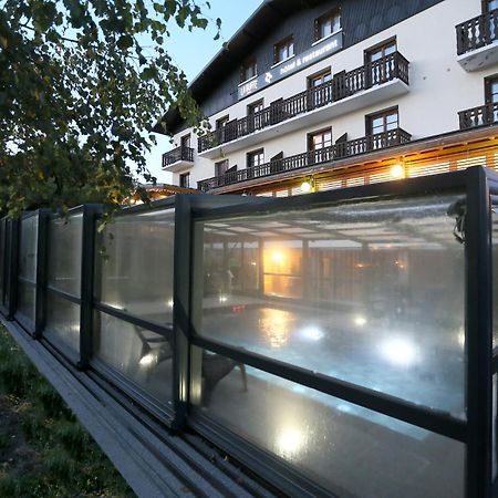 אוטרנס Hotel Restaurant La Buffe מראה חיצוני תמונה